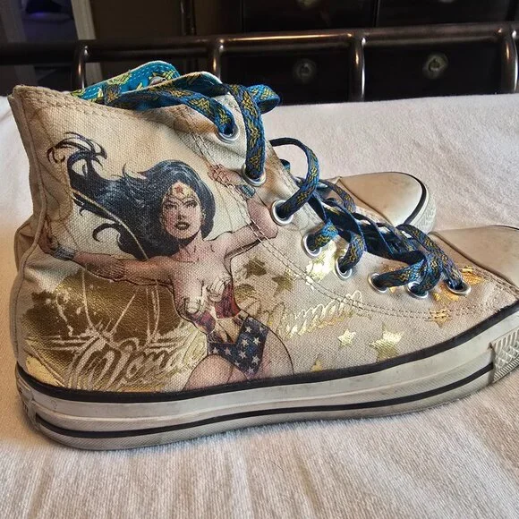 Converse Chuck Taylor All Star DC Comics Wonder Women Mens 8 Women 10 FUN! - Picture 1 of 15